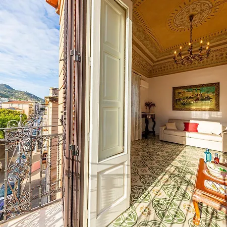 Lägenhet Residenza Piazza Cefalù
